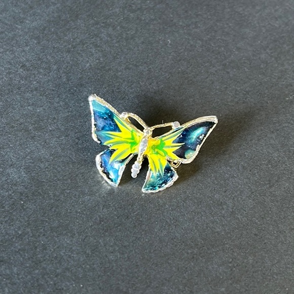Beautiful Blue/Yellow🦋Butterfly Brooch/Pin - Picture 1 of 5